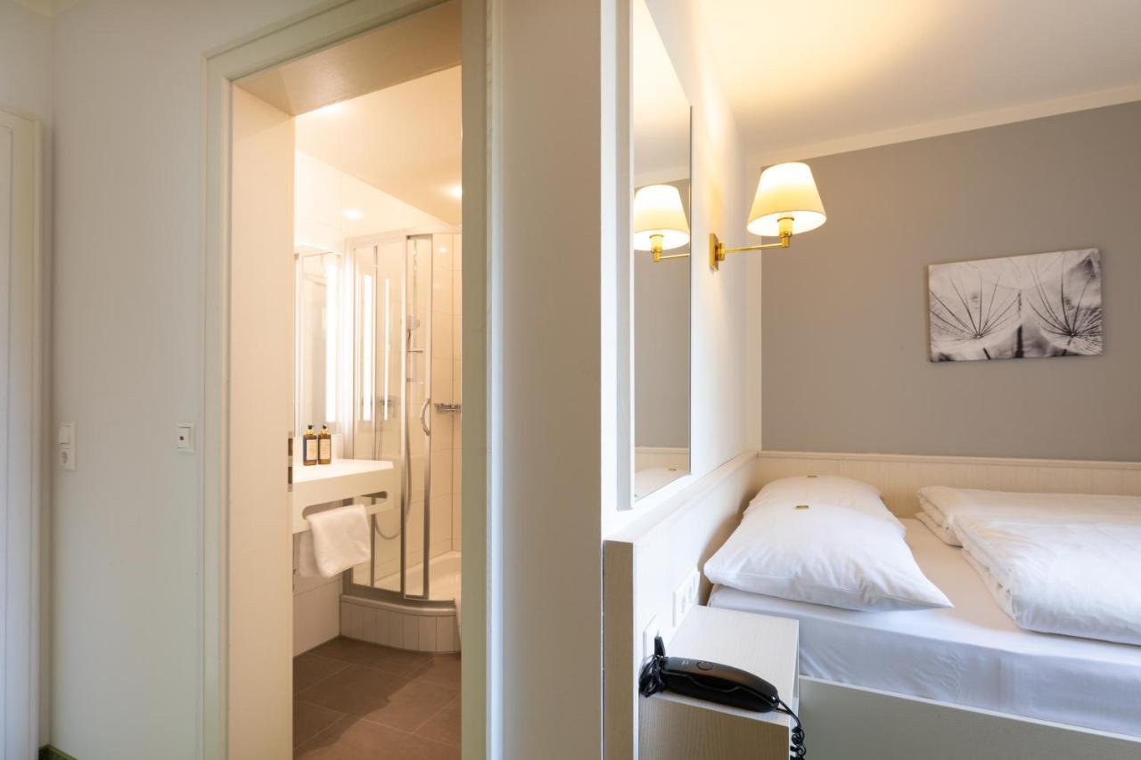 Landhotel Huberhof Allershausen Esterno foto