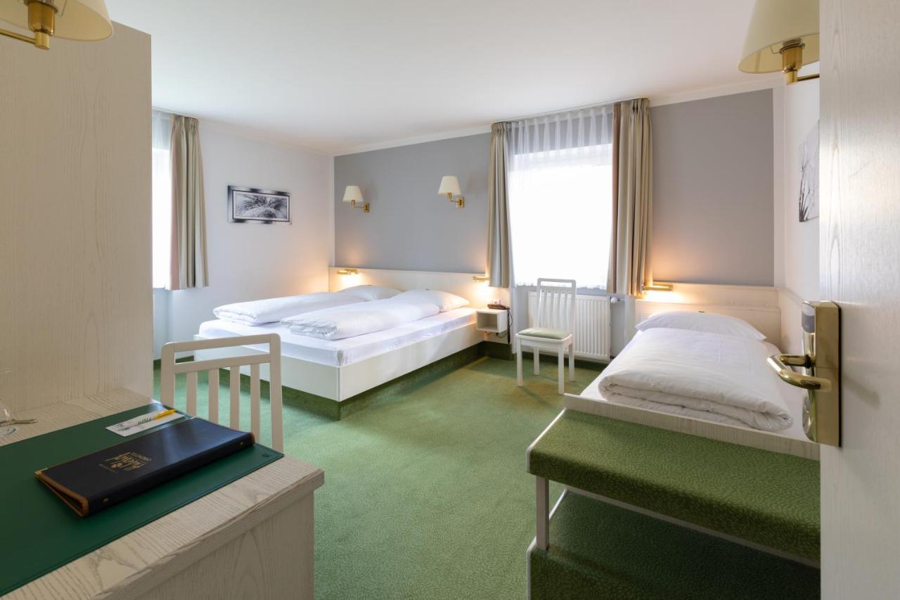 Landhotel Huberhof Allershausen Esterno foto